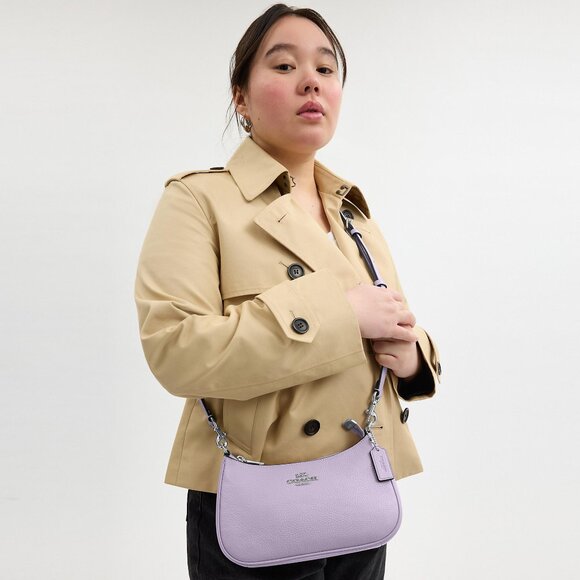 Teri Shoulder Bag With Floral Applique - NWT - Picture 3 of 16